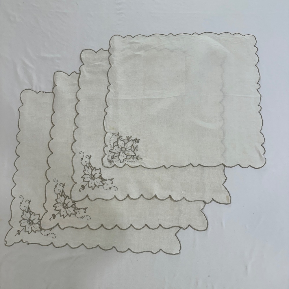 Vintage Napkins‎ Set 4 White Linen Floral Embroidered Scalloped Edge 17" Square